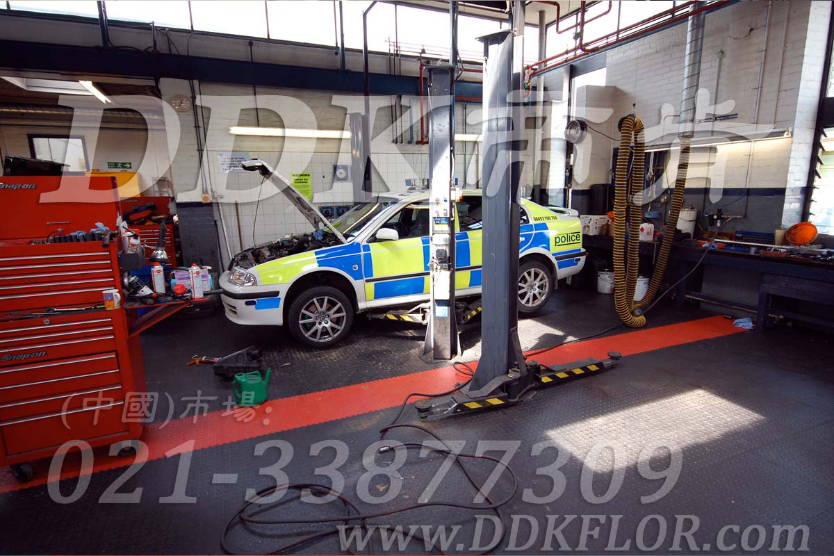 修車廠地面鋪什么材料好？汽車修理廠的地面有哪些方法裝修？