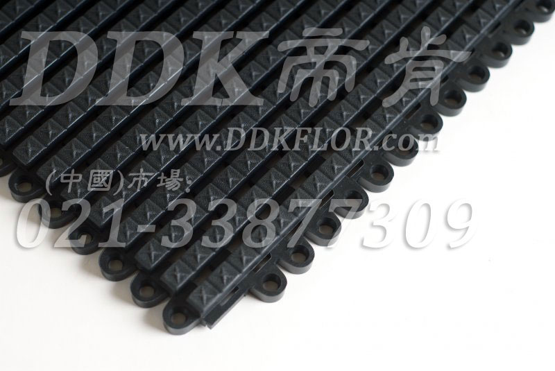 黑色（1）樣板圖片,帝肯(DDK)_9900__9979（工廠倉庫車間地面材料）效果圖，工業(yè)用格柵地墊,柵格地墊,工業(yè)地墊,工業(yè)防滑墊,工業(yè)防滑地墊,工業(yè)走道地墊,pvc工業(yè)地板,工廠防滑地墊,工廠防滑墊,廠房地膠,廠房防滑地膠,耐重壓地墊,耐重壓地板,重型防滑耐油墊,pvc承重地板,抗壓地墊,耐壓地板,耐壓耐磨地毯,耐油地墊,耐油耐水地墊,耐油防滑地墊,耐油防滑墊