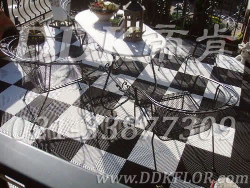 黑白色相間_新型陽臺(tái)地磚鋪貼效果圖樣板圖片,帝肯(DDK)_8100_T500（露天陽臺(tái)地面材料）效果圖,別墅陽臺(tái)地板,別墅陽臺(tái)裝修,室外陽臺(tái)地板,室外陽臺(tái)磚,室外露臺(tái)地磚,室外露臺(tái)裝修,舞臺(tái)地板,陽臺(tái)地板磚,陽臺(tái)地磚裝修,陽臺(tái)戶外地板,陽臺(tái)拼裝地板,陽臺(tái)裝修,露臺(tái)地板,露臺(tái)地磚,露臺(tái)地面裝修,露臺(tái)拼接地板,露臺(tái)花園裝修,露臺(tái)防滑地板,露臺(tái)防滑地磚,頂樓露臺(tái)裝修,室外生態(tài)地板,室外環(huán)保地板,室外防腐地板