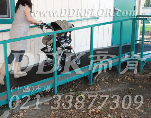 坡道地面防滑地毯材料(1)樣板圖片,帝肯(DDK)_S450_660(室外地面防滑地毯材料)效果圖 坡道地面防滑地毯材料(1)樣板圖片,帝肯(DDK)_S450_660(室外地面防滑地毯材料)效果圖,安全通道用地板,走道地毯,走道地墊,通道地毯,通道防滑墊,過道地毯,過道防滑墊