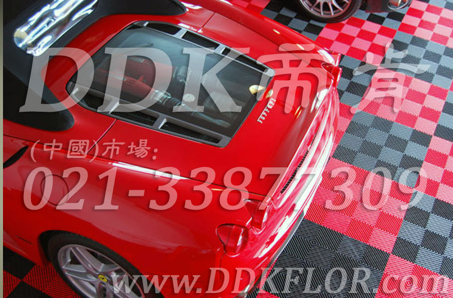 私人車庫(kù)地面鋪裝地板材料(15)_灰加紅色組合樣板圖片,帝肯(DDK)_8100_C618(私人車庫(kù)地面材料)效果圖 私人車庫(kù)地面鋪裝地板材料(15)_灰加紅色組合樣板圖片,帝肯(DDK)_8100_C618(私人車庫(kù)地面材料)效果圖,別墅私家車庫(kù)裝修,車庫(kù)pvc地板,車庫(kù)地坪,車庫(kù)地墊,車庫(kù)地板,車庫(kù)地膠,車庫(kù)塑料地毯,車庫(kù)塑膠地板,車庫(kù)防滑墊