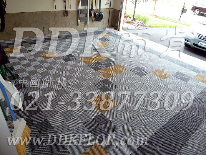 私人車庫(kù)地面鋪裝地板材料(17)_灰加黃色組合樣板圖片,帝肯(DDK)_8100_C618(私人車庫(kù)地面材料)效果圖 私人車庫(kù)地面鋪裝地板材料(17)_灰加黃色組合樣板圖片,帝肯(DDK)_8100_C618(私人車庫(kù)地面材料)效果圖,別墅私家車庫(kù)裝修,車庫(kù)pvc地板,車庫(kù)地坪,車庫(kù)地墊,車庫(kù)地板,車庫(kù)地膠,車庫(kù)塑料地毯,車庫(kù)塑膠地板,車庫(kù)防滑墊