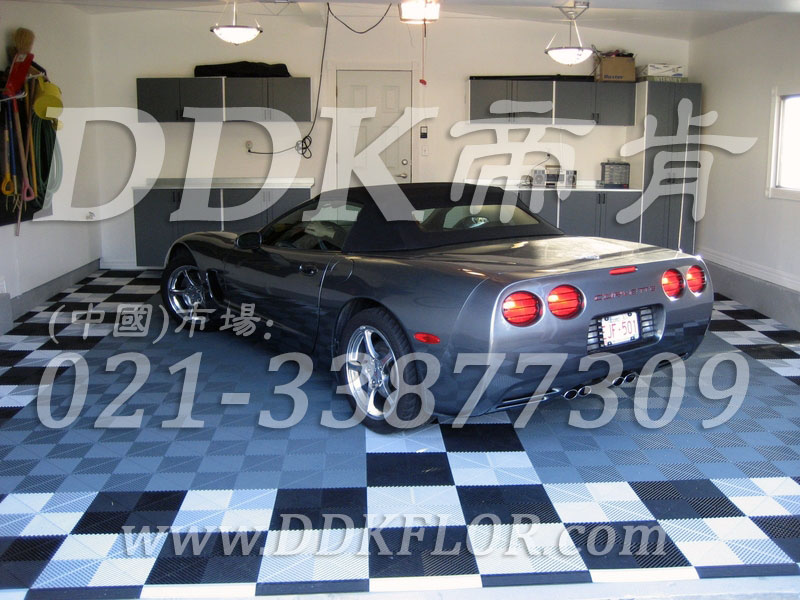 私人車庫(kù)地面鋪裝地板材料(24)_黑加灰色組合樣板圖片,帝肯(DDK)_8100_C618(私人車庫(kù)地面材料)效果圖 私人車庫(kù)地面鋪裝地板材料(24)_黑加灰色組合樣板圖片,帝肯(DDK)_8100_C618(私人車庫(kù)地面材料)效果圖,別墅私家車庫(kù)裝修,車庫(kù)pvc地板,車庫(kù)地坪,車庫(kù)地墊,車庫(kù)地板,車庫(kù)地膠,車庫(kù)塑料地毯,車庫(kù)塑膠地板,車庫(kù)防滑墊