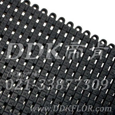黑色鏈口鋪裝網(wǎng)格地膠（2）樣板圖片,帝肯(DDK)_9900（Tiger|泰格）效果圖，工業(yè)用格柵地墊,柵格地墊,耐油地墊,耐油膠墊,耐油防滑地墊,耐油防滑墊,耐油耐水地墊,重型防滑耐油墊,工業(yè)耐油地墊,耐壓地板,耐壓耐磨地毯,耐重壓地墊,耐重壓地板,抗壓地墊,抗壓地板,pvc承重地板,車間防滑地墊,車間防滑墊,車間防砸地板,工廠防滑地墊,工廠防滑墊
