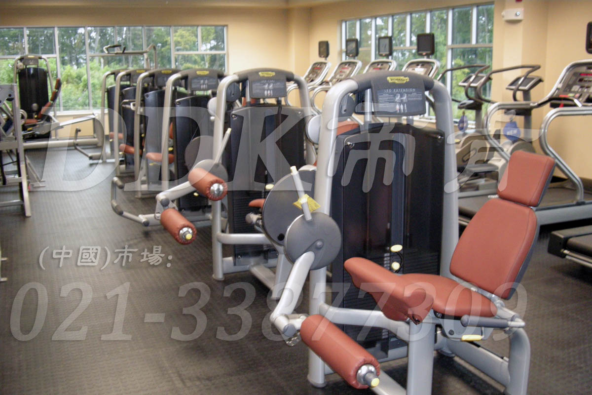 室內(nèi)健身房運(yùn)動(dòng)地面材料(10)_灰色樣板圖片,帝肯(DDK)_2000_3020(健身房地面鋪裝材料)效果圖 室內(nèi)健身房運(yùn)動(dòng)地面材料(10)_灰色樣板圖片,帝肯(DDK)_2000_3020(健身房地面鋪裝材料)效果圖,健身房pvc塑膠地板,健身房地墊,健身房地板,健身房地板膠,健身房地毯,健身房地膠,健身房橡膠地板,健身房防震地墊,運(yùn)動(dòng)地墊,運(yùn)動(dòng)地板,運(yùn)動(dòng)地膠