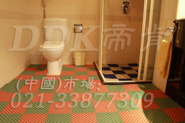 紅綠藍(lán)白多色_淋浴房防滑鋪地材料(14)樣板圖片,帝肯(DDK)_8200_337效果圖 紅綠藍(lán)白多色_淋浴房防滑鋪地材料(14)樣板圖片,帝肯(DDK)_8200_337效果圖,衛(wèi)浴防滑墊,洗浴防滑墊,洗澡間防滑墊,浴室pvc格柵地板,浴室地墊,浴室地板,浴室地板磚,浴室地毯,浴室地磚,浴室地膠,浴室墊,浴室防滑地墊,浴室防滑地板,浴室防滑地磚,浴室防滑地膠,浴室防滑墊,浴室防滑疏水磚,浴池防滑地墊,浴池防滑墊,淋浴房防滑墊