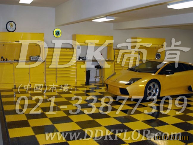 私家車庫裝修車庫地坪地面材料（20）_檸檬黃加黑色錢幣紋防滑表面車庫地板樣板圖片,帝肯(DDK)_2000_C618（地下車庫地面材料）效果圖,別墅私家車庫裝修,車庫pvc地板,車庫地坪,車庫地墊,車庫地板,車庫地膠,車庫塑料地毯,車庫塑膠地板,車庫防滑墊,停車場防滑墊