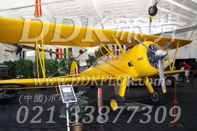 ˽���w�Cͣ�Cƺ������13��_˽���w�C��ͣ�C����_��ڻ�ɫ�ذ�