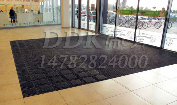 ���̈������T�ڷ��m���z���̈������Tǰ���m�����_�|