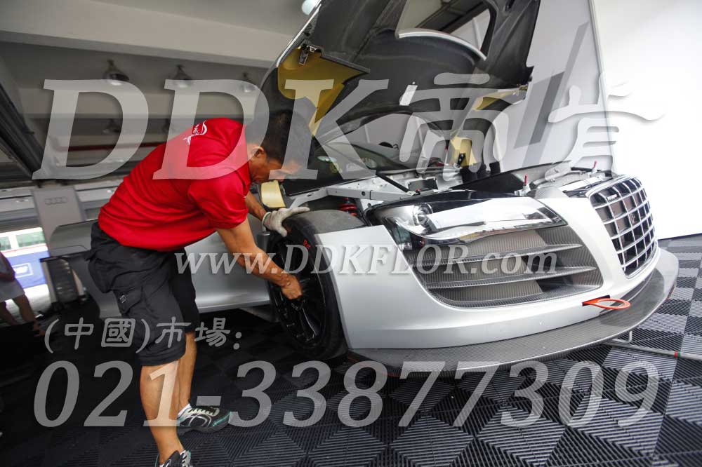 12F1珠海站汽車維護區(qū)專用黑色抗壓地板樣板圖片,帝肯(DDK)_8100_6008（賽車P房帳篷地板）效果圖，帳篷地膠