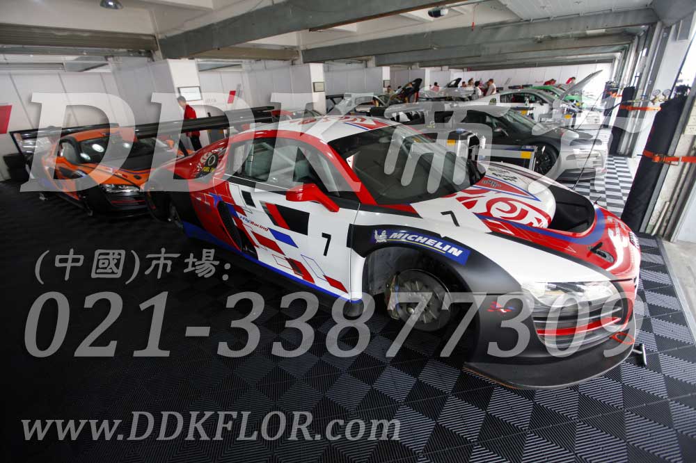 9-F1珠海站汽車維護區(qū)專用黑色抗壓地板樣板圖片,帝肯(DDK)_8100_6008（賽車P房帳篷地板）效果圖，帳篷地膠