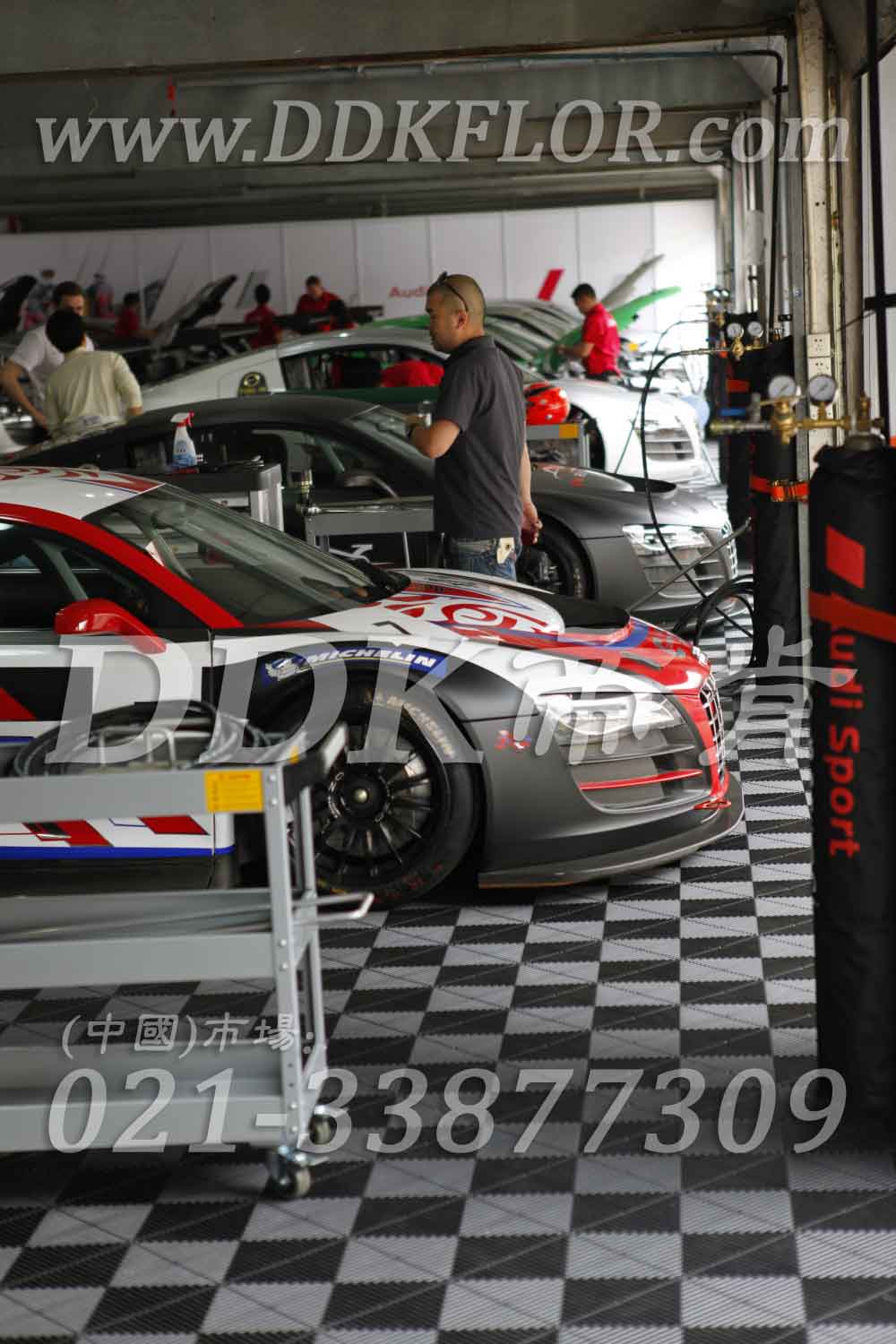 6-F1珠海站汽車維護區(qū)專用黑色抗壓地板樣板圖片,帝肯(DDK)_8100_6008（賽車P房帳篷地板）效果圖，帳篷地膠