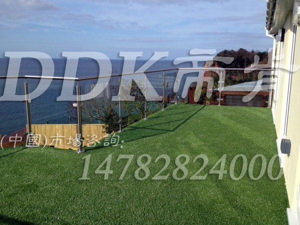 【樓頂露臺(tái)地板鋪什么】仿真草坪鋪樓頂露臺(tái)地板樣板樣板圖片,帝肯(DDK)_6200（Green|歌林）效果圖，室外露臺(tái)裝修,露臺(tái)草坪,露臺(tái)地面裝修,頂樓露臺(tái)裝修