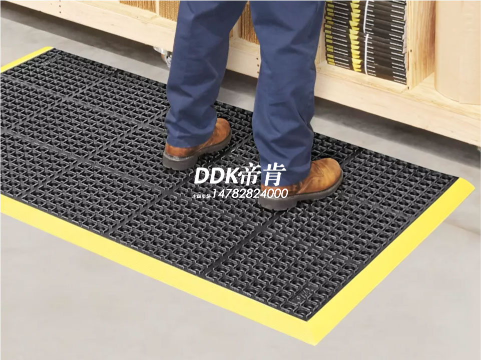 15-20mm��ƣ�����z�|�п���ˮ ������ȫ���_�| ��ȫ̤�|���z���|(zh��)���S߅