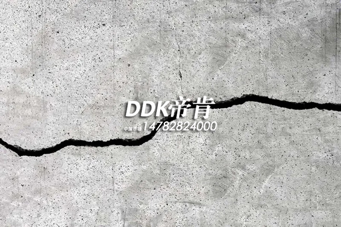 車間舊地板是怎么修補的？如何修復工廠受損的水泥地面裂縫？
