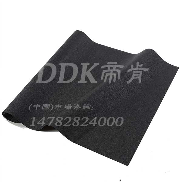 屠宰車間防滑地毯 黑色砂礫防滑墊，食品車間地板,防滑防油地毯,防油地墊,防污地毯,塑料橡膠地毯,安全橡膠地墊,工廠用橡膠地墊,橡膠地毯,橡膠防滑地毯,橡膠防滑墊,車間橡膠墊,耐油橡膠墊,耐油橡膠地墊,防滑橡膠地墊,防滑橡膠墊